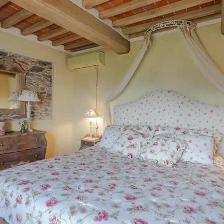 Villa Sii Felice Buti